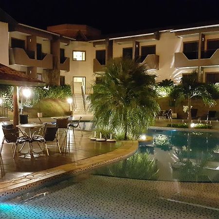 Pissoloto Hotel Sertanopolis エクステリア 写真